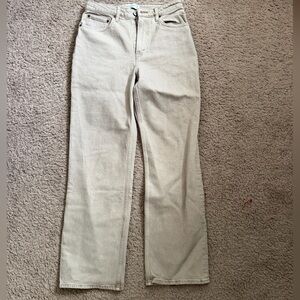 Abercrombie & Fitch cream high-waisted straight leg jeans Size 28